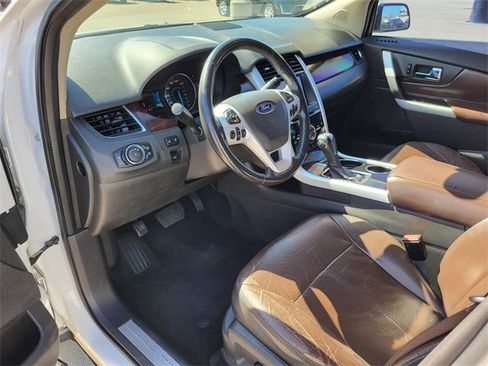 Used 2013 Ford Edge Limited w/ Driver Entry Pkg image 3