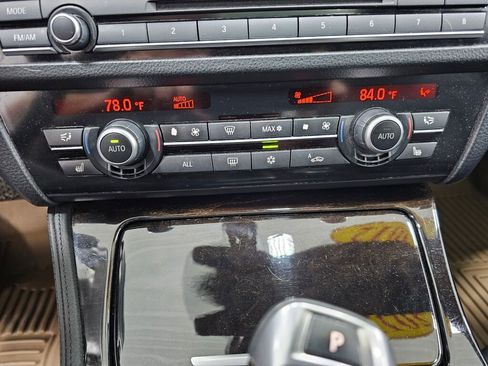 Used 2012 BMW 535i xDrive Sedan image 16