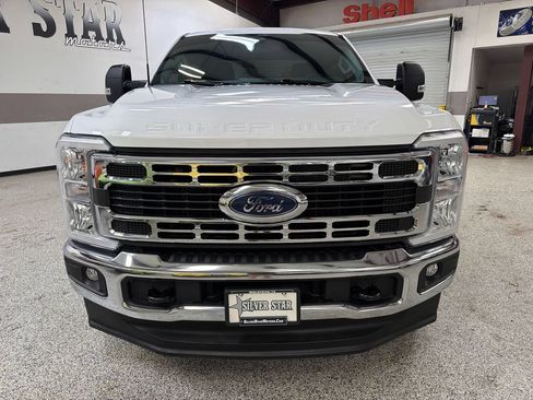 Used 2025 Ford F250 XLT w/ FX4 Off-Road Package AWD/4WD image 12