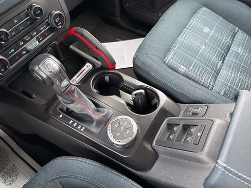 Used 2025 Ford Bronco Heritage Edition AWD/4WD image 20