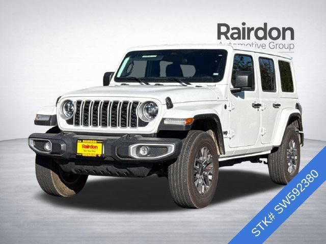 Used 2025 Jeep Wrangler Unlimited Sahara AWD/4WD image 3