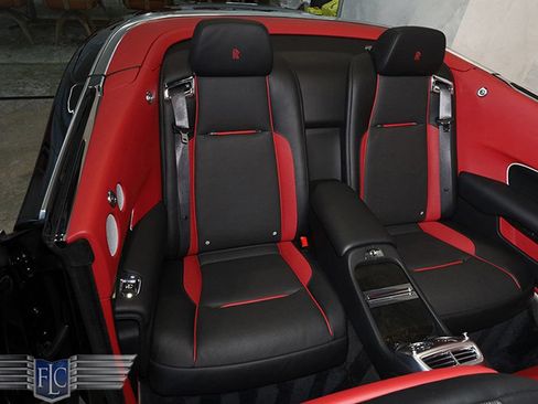 Used 2017 Rolls-Royce Dawn RWD image 22