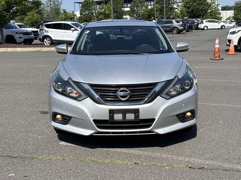Used 2016 Nissan Altima 3.5 SL FWD image 6