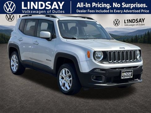 Used 2018 Jeep Renegade Latitude w/ Cold Weather Group AWD/4WD image 1