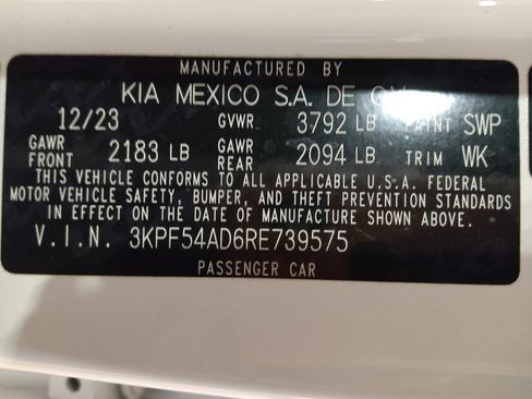 Used 2024 Kia Forte GT-Line w/ GT-Line Premium Package image 32