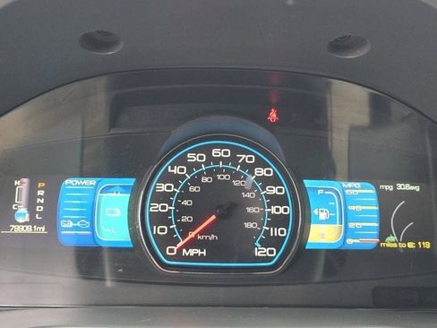 Used 2011 Ford Fusion Hybrid image 28