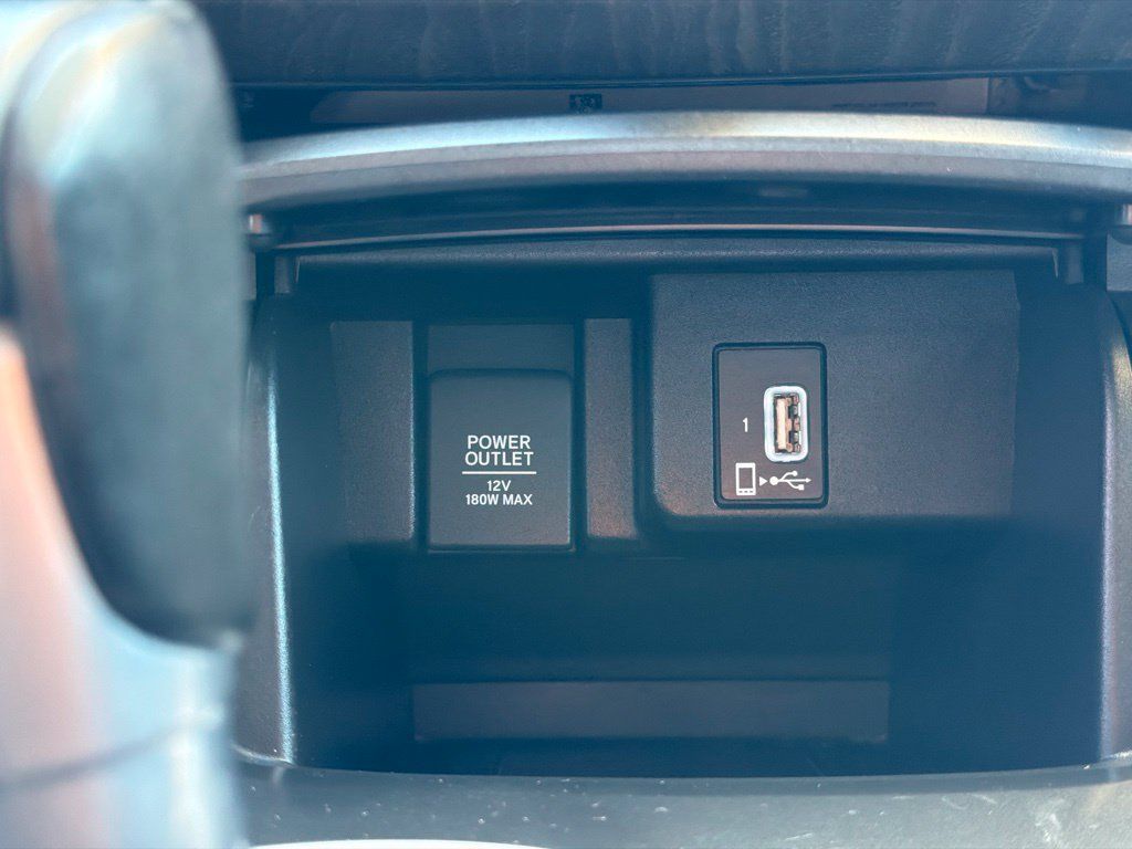 Used 2018 Honda Accord Touring image 35