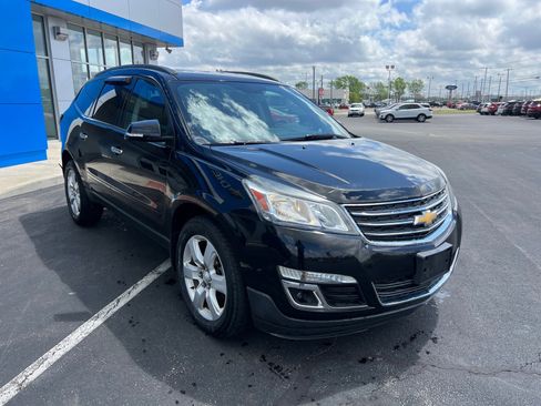 Used 2016 Chevrolet Traverse LT w/ Style and Technology Package FWD image 7