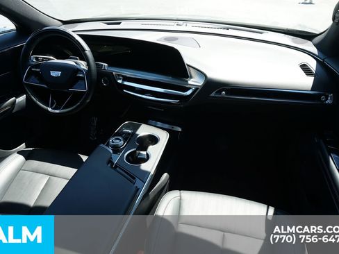 Used 2024 Cadillac Lyriq Luxury AWD/4WD image 29