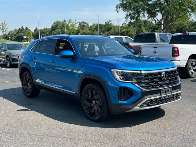 Certified 2024 Volkswagen Atlas Cross Sport SEL AWD/4WD image 3