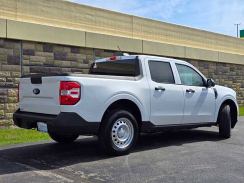 Used 2025 Ford Maverick XL w/ Equipment Group 102A image 10