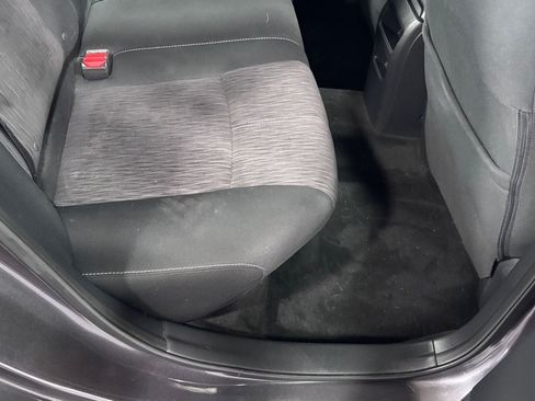 Used 2015 Nissan Sentra SV w/ Navigation Package FWD image 24