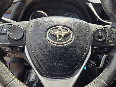 Used 2019 Toyota Corolla SE FWD image 12