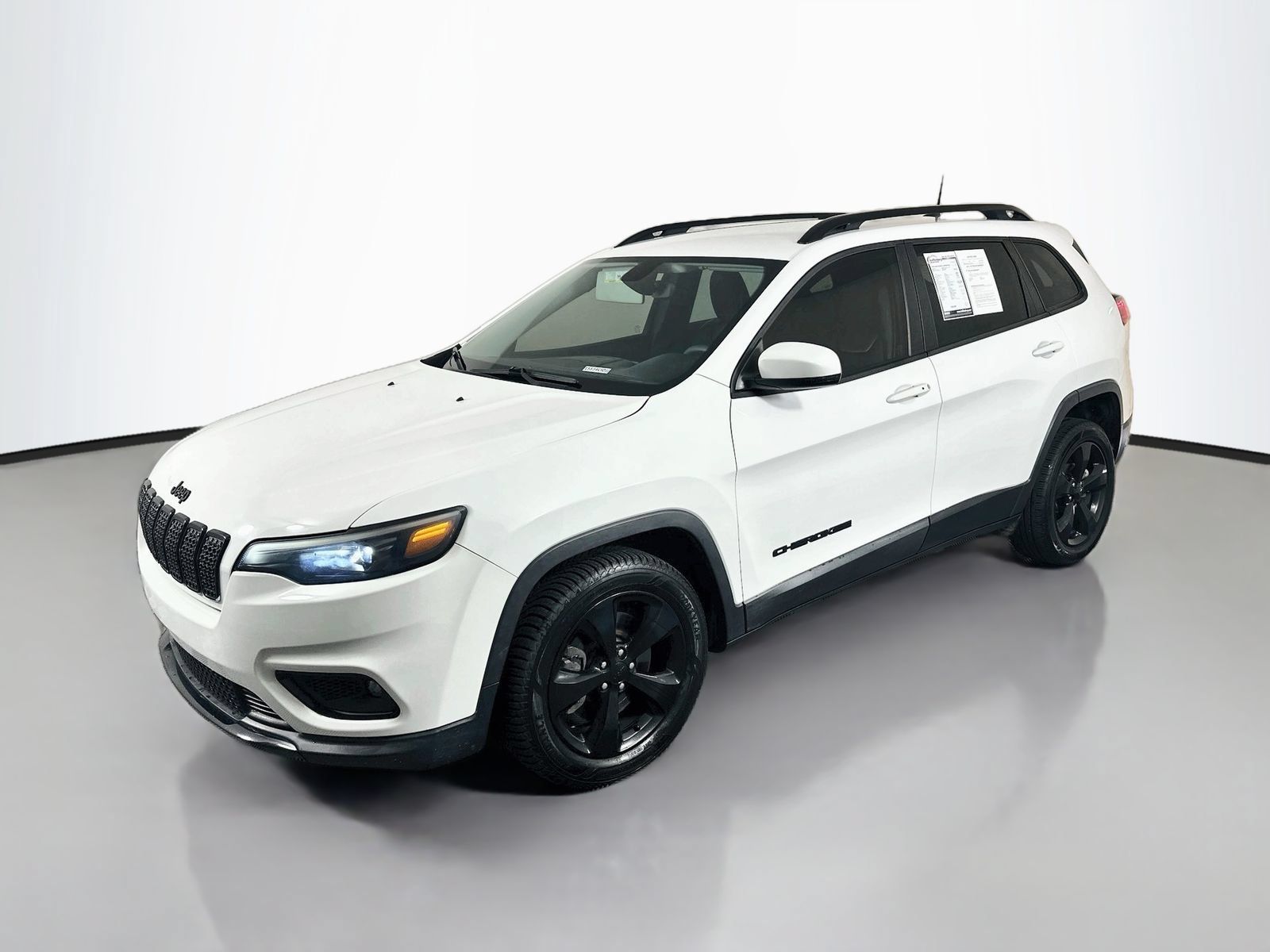 Used 2020 Jeep Cherokee Latitude Plus FWD image 3