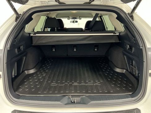 Used 2020 Subaru Outback Premium AWD/4WD image 23