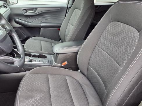 Used 2024 Ford Escape Active image 3