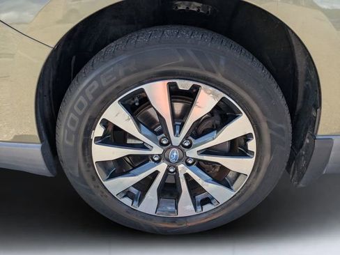 Used 2015 Subaru Outback 2.5i Limited AWD/4WD image 11