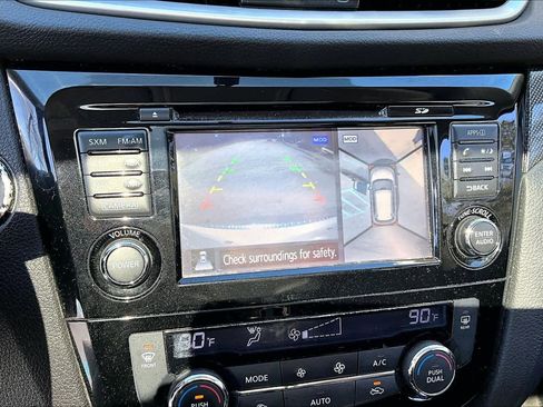 Used 2015 Nissan Rogue SL w/ SL Premium Package image 27