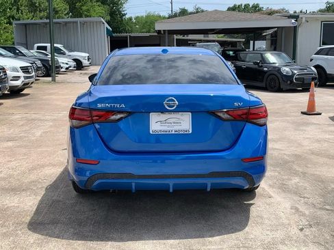 Used 2021 Nissan Sentra SV FWD image 6