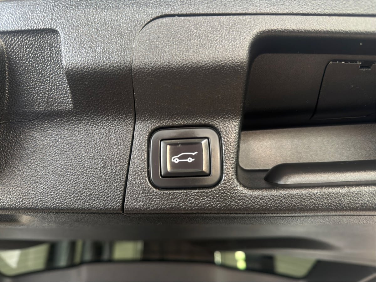 Used 2019 GMC Acadia SLT AWD/4WD image 14