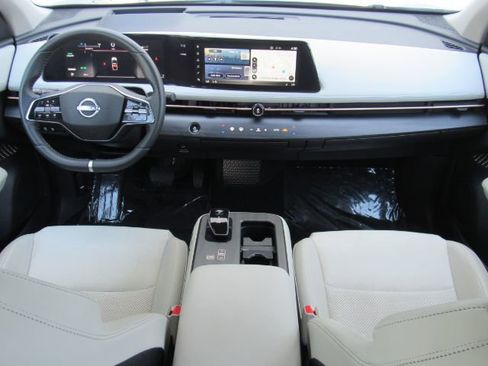 Used 2024 Nissan Ariya FWD image 4