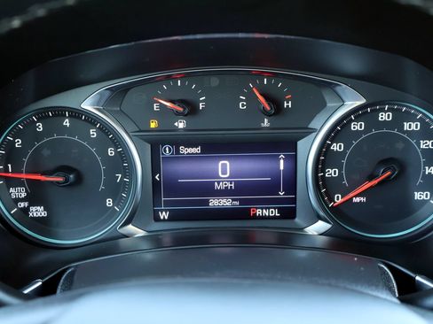Used 2023 Chevrolet Equinox LT FWD image 25