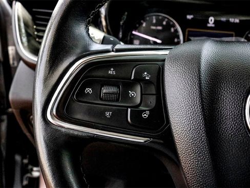 Used 2023 Buick Envision Essence image 18