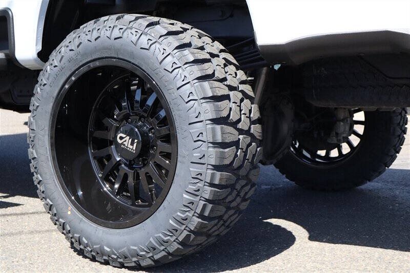 Used 2026 Ford F350 Platinum AWD/4WD image 38