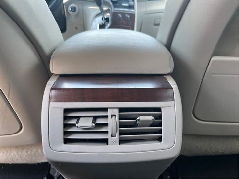 Used 2012 Toyota Venza XLE AWD/4WD image 29