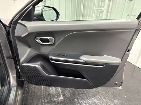 Used 2025 Kia K4 FWD image 11