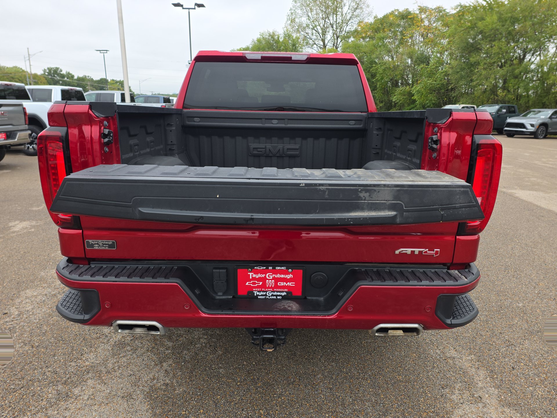 Used 2025 GMC Sierra 1500 AT4 AWD/4WD image 9