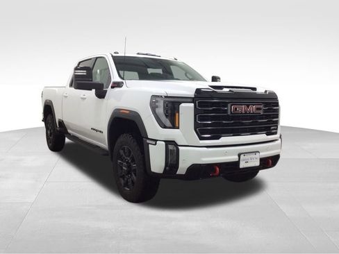 Used 2024 GMC Sierra 2500 AT4 w/ AT4 Premium Plus Package image 5