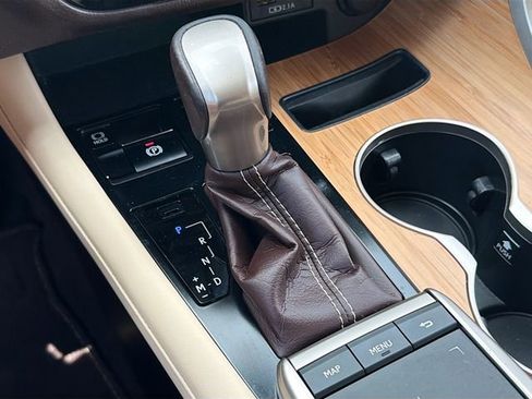 Used 2020 Lexus RX 350L FWD w/ Premium Package image 30