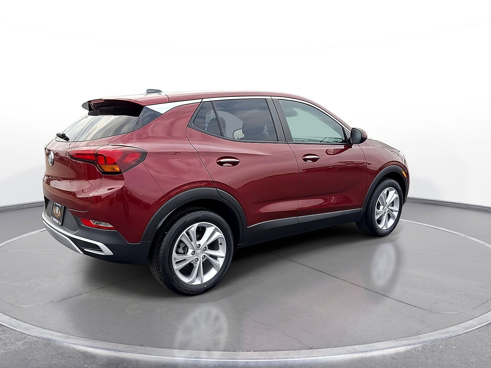 Used 2023 Buick Encore GX Preferred w/ Cold Weather Comfort Package FWD image 8