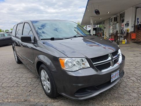 Used 2015 Dodge Grand Caravan American Value Package FWD image 5