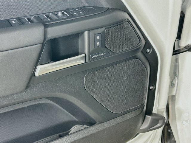 New 2026 Land Rover Defender 110 S AWD/4WD image 21