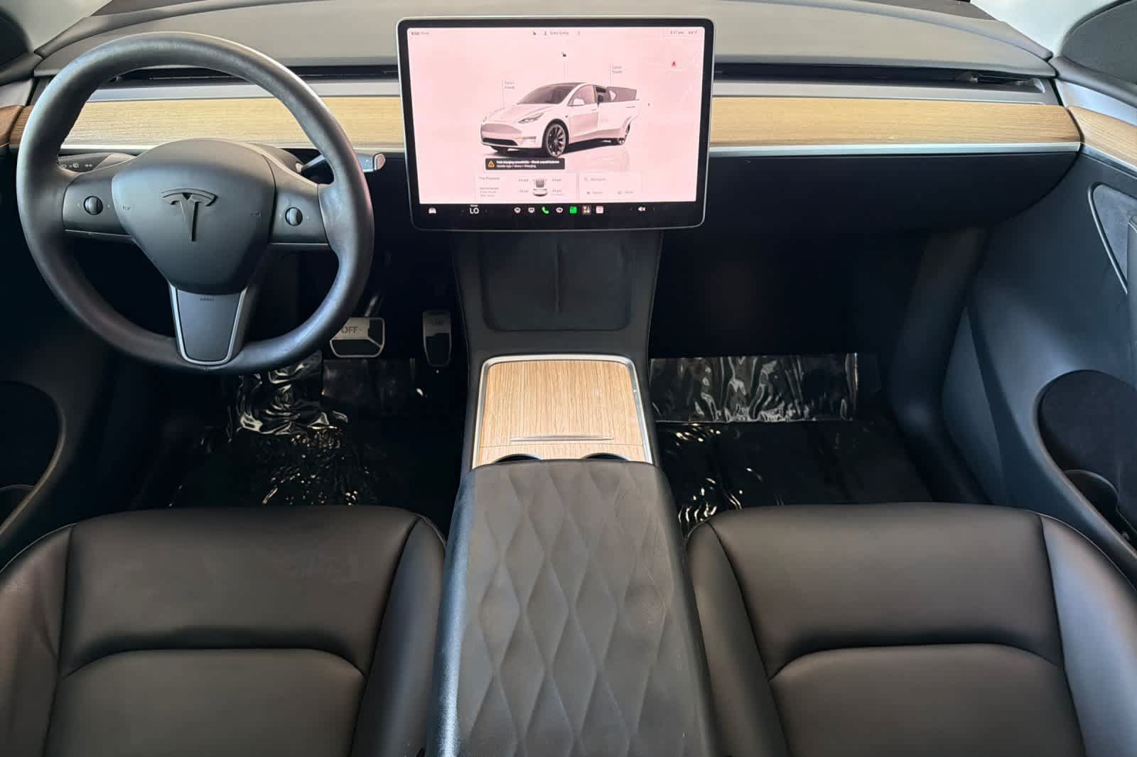 Used 2023 Tesla Model Y AWD image 3