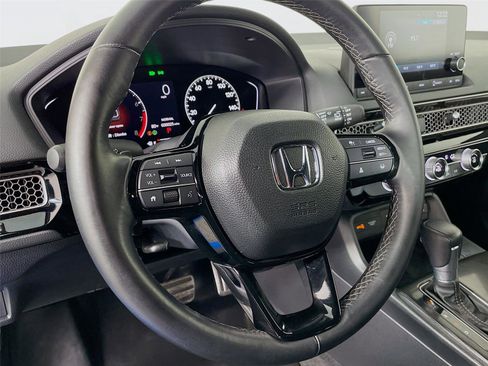 Used 2025 Honda Civic Sport image 14