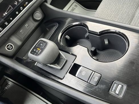 Certified 2023 Nissan Rogue SV image 14