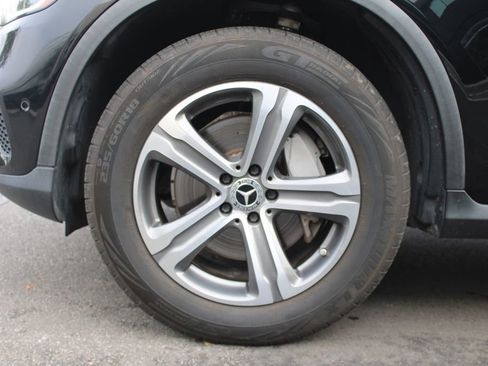 Certified 2021 Mercedes-Benz GLC 300 GLC 300 w/ Premium Package image 10