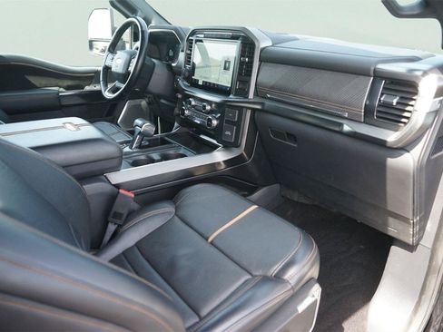 Used 2022 Ford F150 Platinum w/ Equipment Group 701A High AWD/4WD image 17
