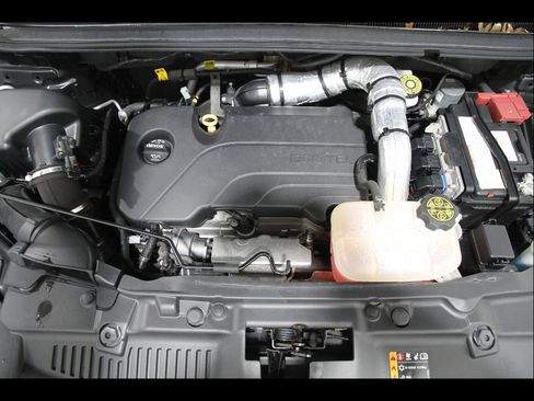 Certified 2022 Chevrolet Trax LT w/ Premium Seat Package image 20