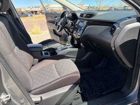 Used 2022 Nissan Rogue Sport SV AWD/4WD image 25