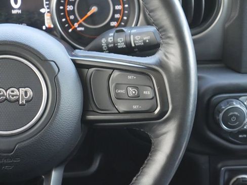 Used 2019 Jeep Wrangler Unlimited Sport S AWD/4WD image 17