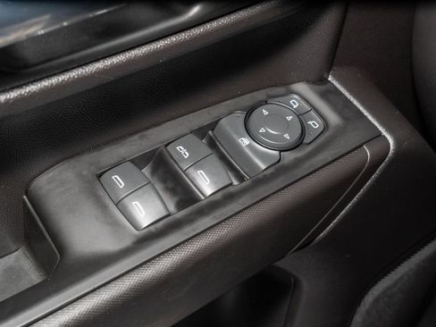 Used 2023 Chevrolet Silverado 1500 Custom Trail Boss AWD/4WD image 21