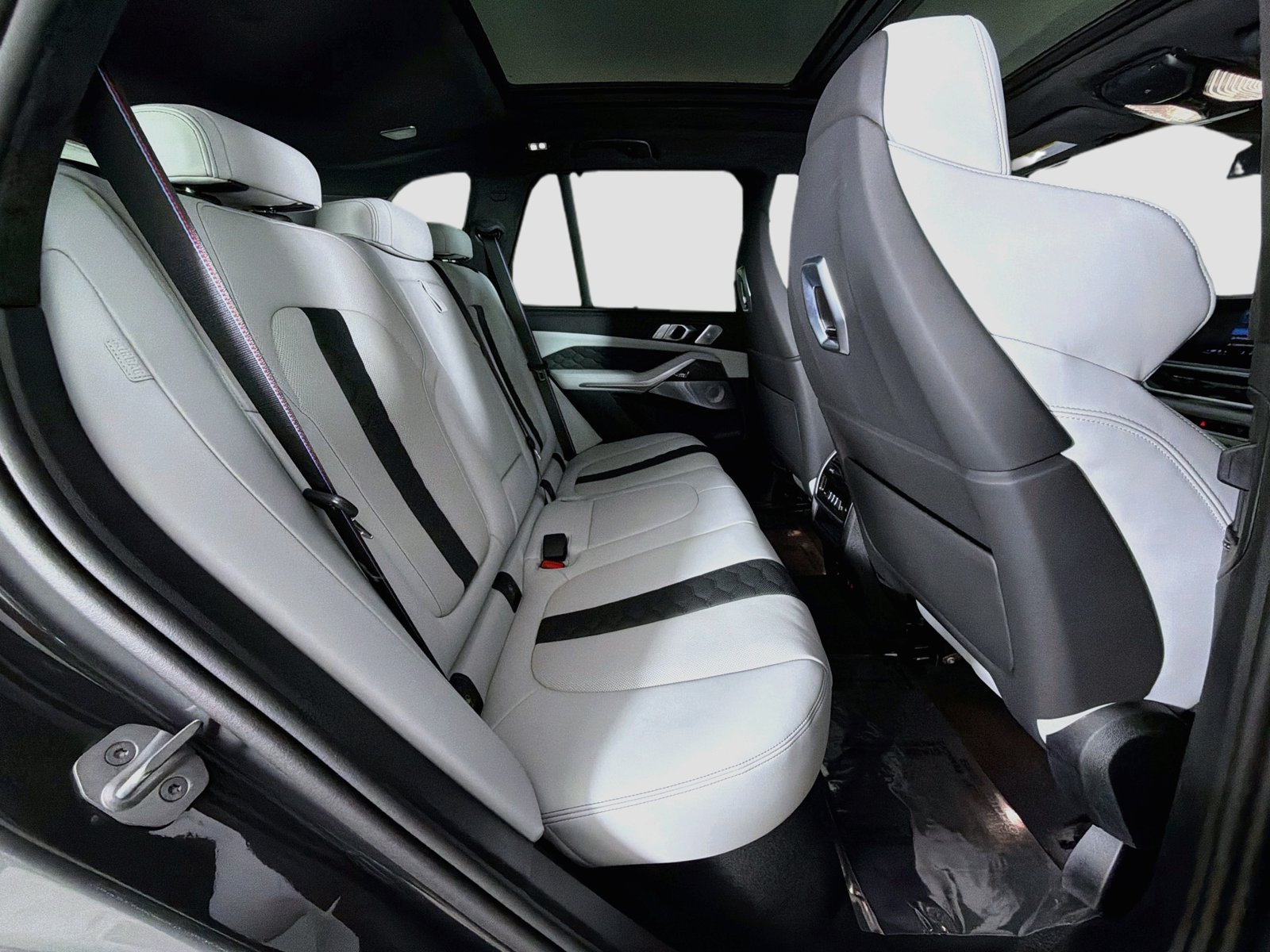 Certified 2025 BMW X5 M Competition w/ Executive Package AWD/4WD image 29