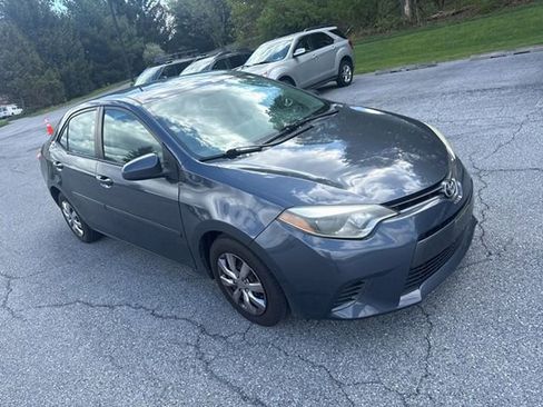 Used 2015 Toyota Corolla LE w/ Body Protection Package #1 FWD image 3
