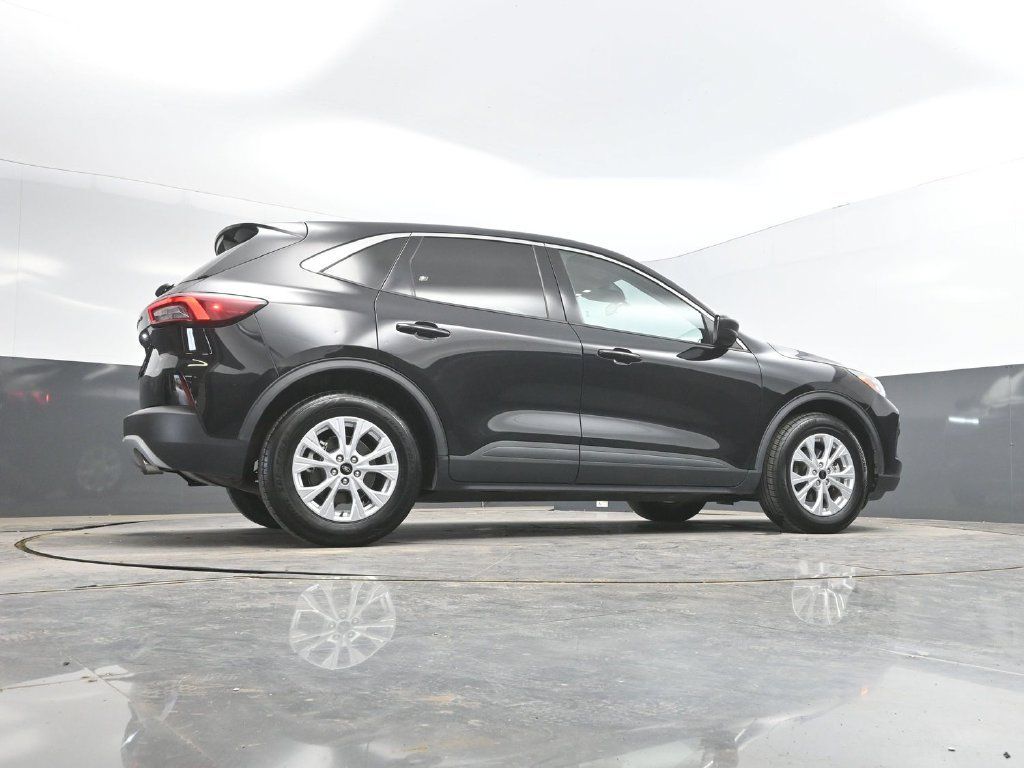 Used 2024 Ford Escape Active FWD image 39