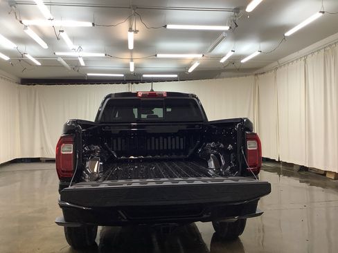 New 2026 GMC Canyon Elevation w/ Convenience Package image 8