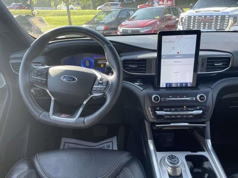 Certified 2020 Ford Explorer ST w/ Premium Technology Package AWD/4WD image 15